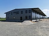 wärmegedämmte lagerhalle mit Büros