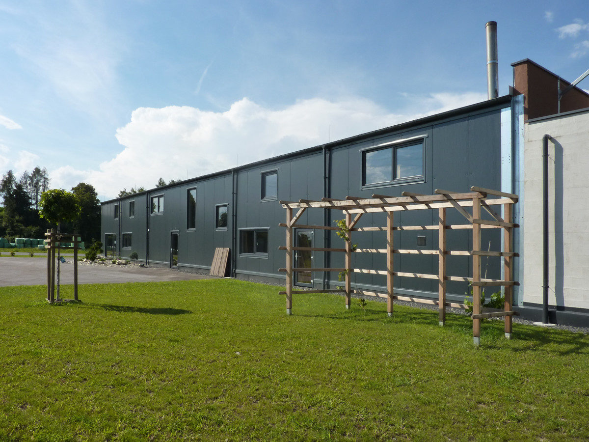 Tischlerei mit Büro, LANG - Borga